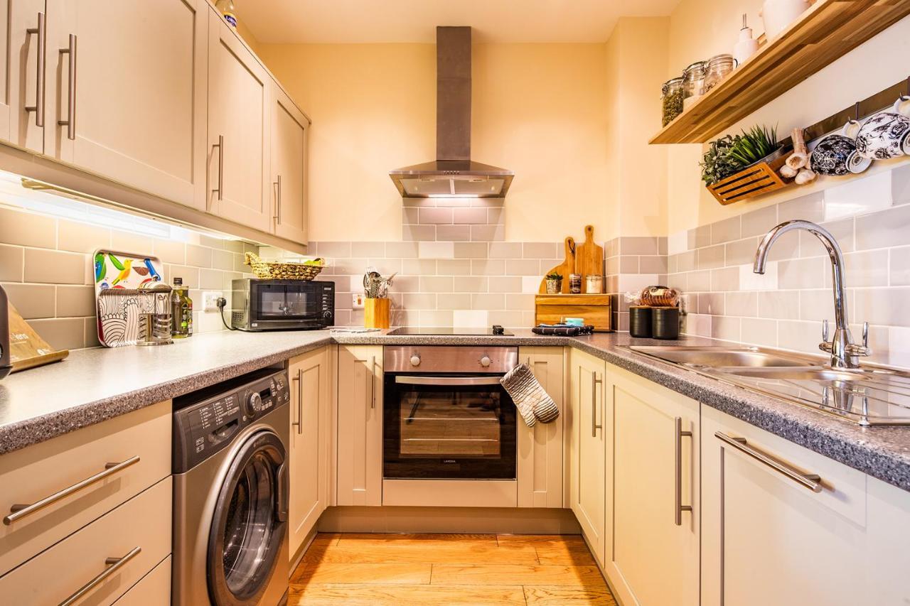 Buxton Centre Cosy Cottage With Free Secure Parking المظهر الخارجي الصورة