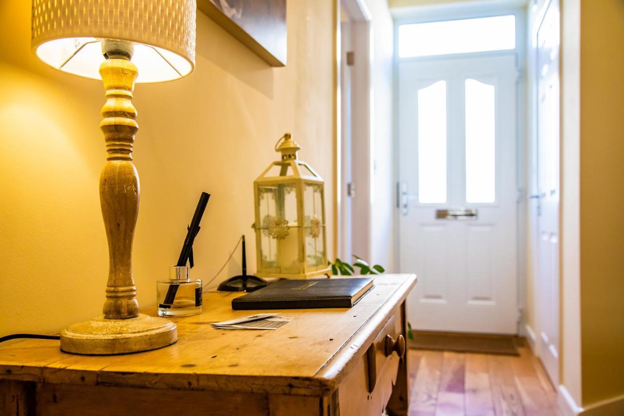 Buxton Centre Cosy Cottage With Free Secure Parking المظهر الخارجي الصورة