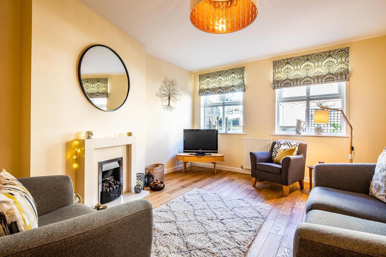 Buxton Centre Cosy Cottage With Free Secure Parking المظهر الخارجي الصورة